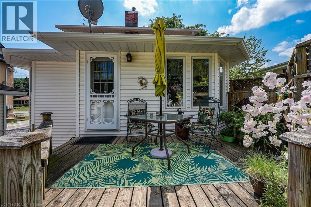 110 Livingston Avenue, Grimsby, Ontario  L3M 1L6 - Photo 27 - 40760531