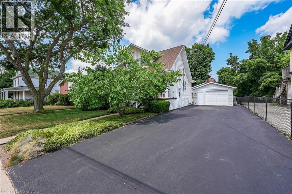 110 Livingston Avenue, Grimsby, Ontario  L3M 1L6 - Photo 43 - 40760531