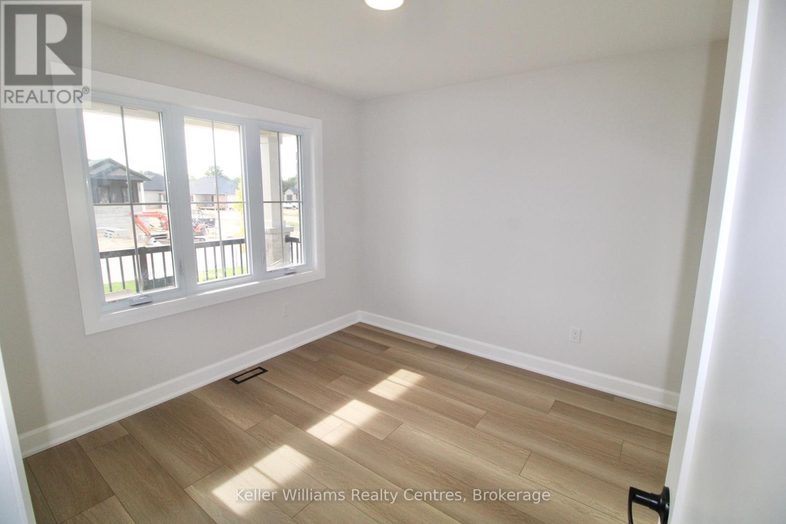 853 22nd Avenue A, Hanover, Ontario  N4N 0C5 - Photo 23 - X12127697