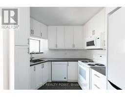 504 - 9 Deer Park Crescent, Toronto (Yonge-St. Clair), Ca