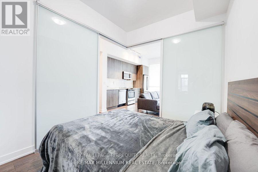 710 - 50 Bruyeres Mews, Toronto, Ontario  M5V 0H8 - Photo 9 - C12345442