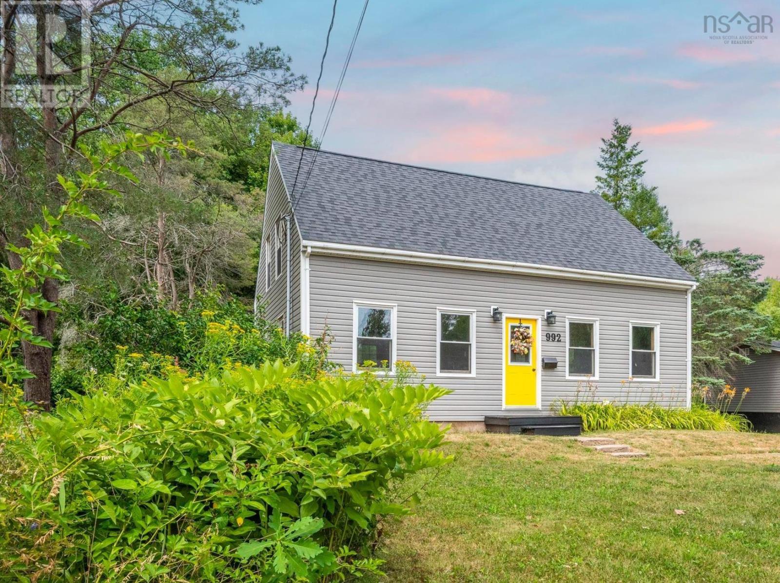 992 Marie Court, North Kentville, Nova Scotia  B4N 4K3 - Photo 1 - 202520656