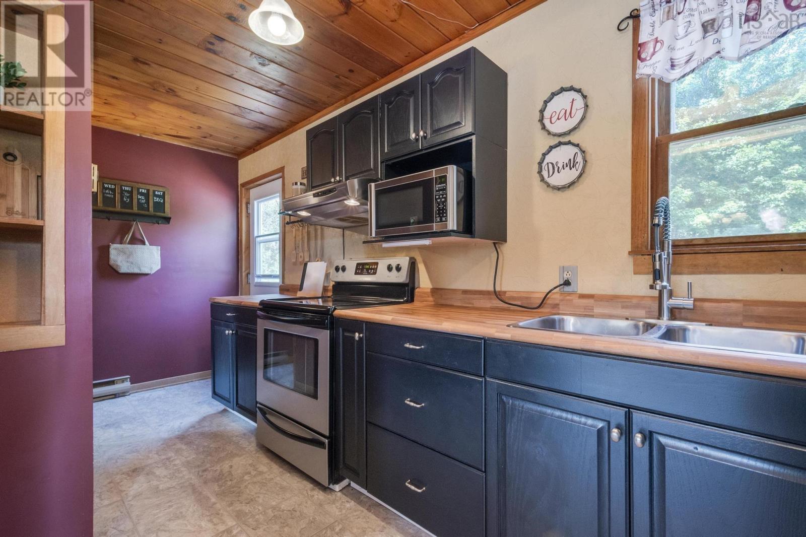 992 Marie Court, North Kentville, Nova Scotia  B4N 4K3 - Photo 11 - 202520656