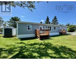 4 Davis Drive, South Uniacke, Ca