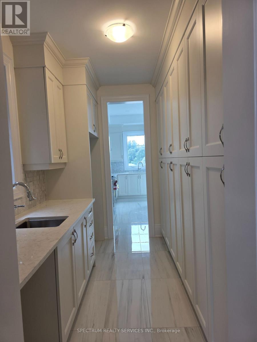 Property at 24 SERAVILLE STREET image 4