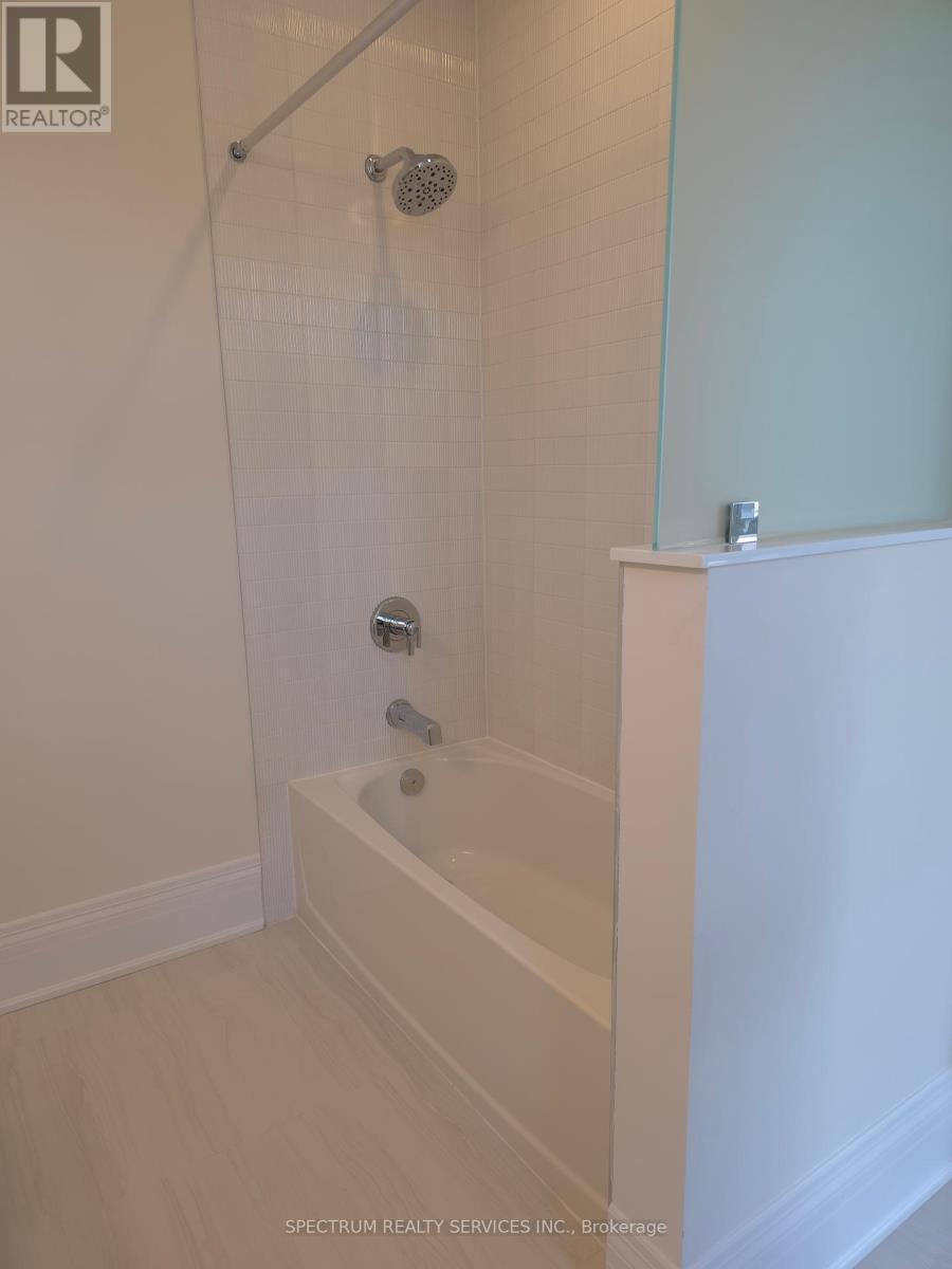 10 Adario Crescent, Vaughan, Ontario  L3L 0G3 - Photo 17 - N12345353