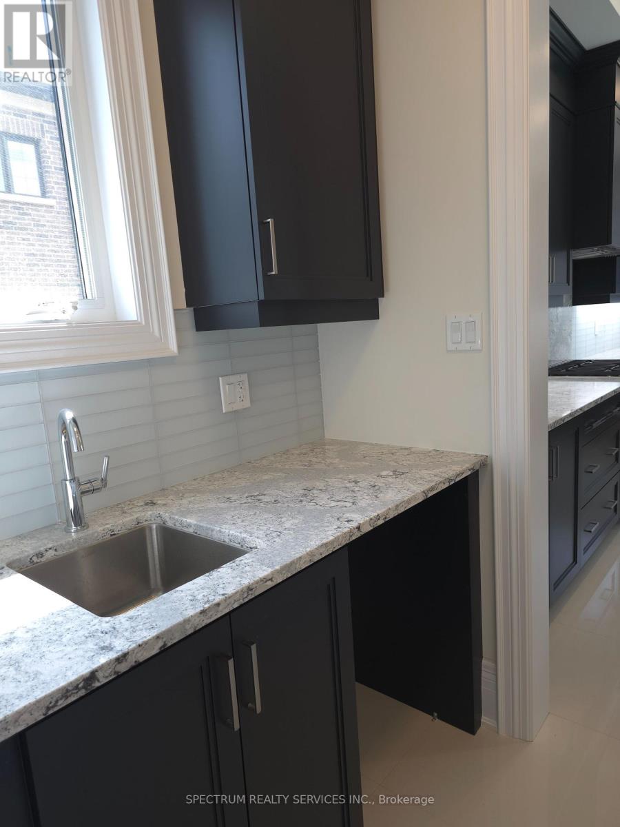 Property at 10 ADARIO CRESCENT image 4