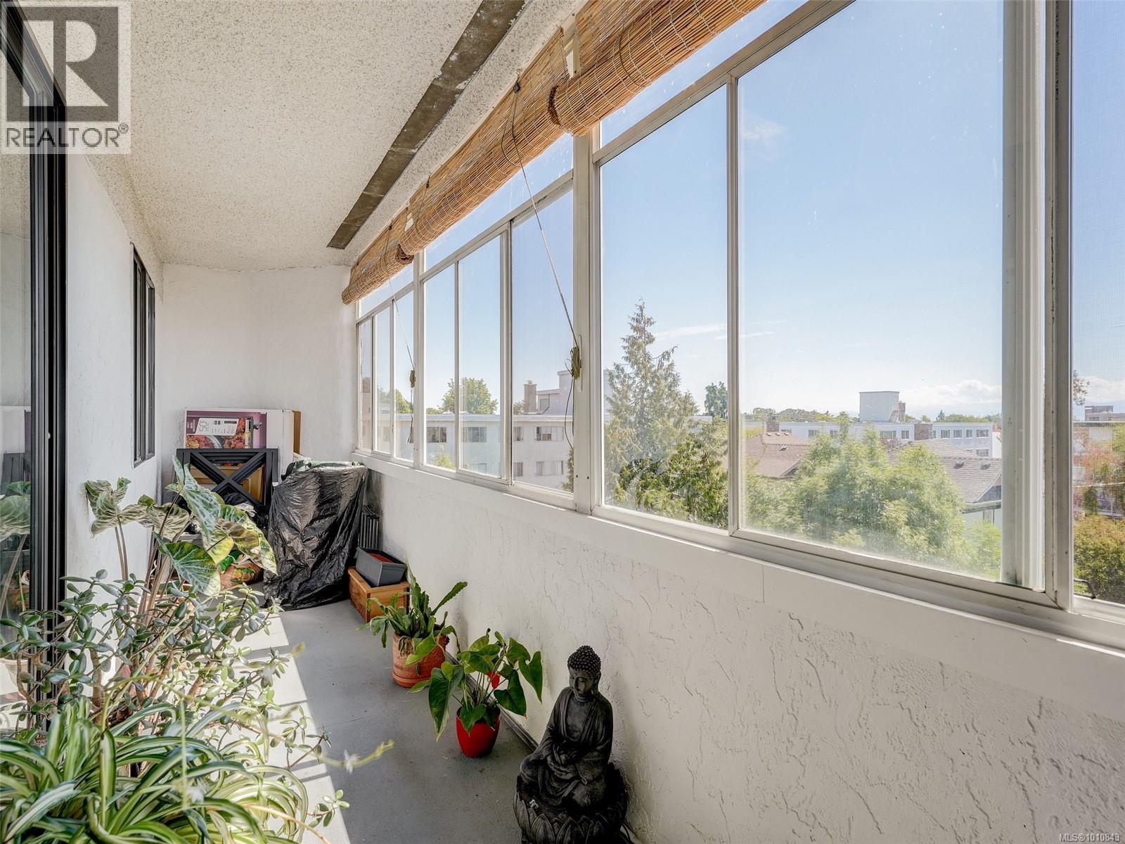 404 1041 Rockland Ave, Victoria, British Columbia  V8V 3H6 - Photo 19 - 1010843