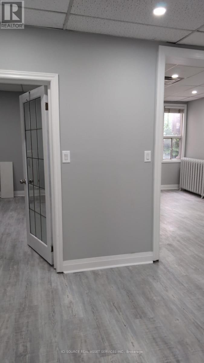Main Floor - 504 Main Street E, Hamilton, Ontario  L8N 1K7 - Photo 3 - X12345414