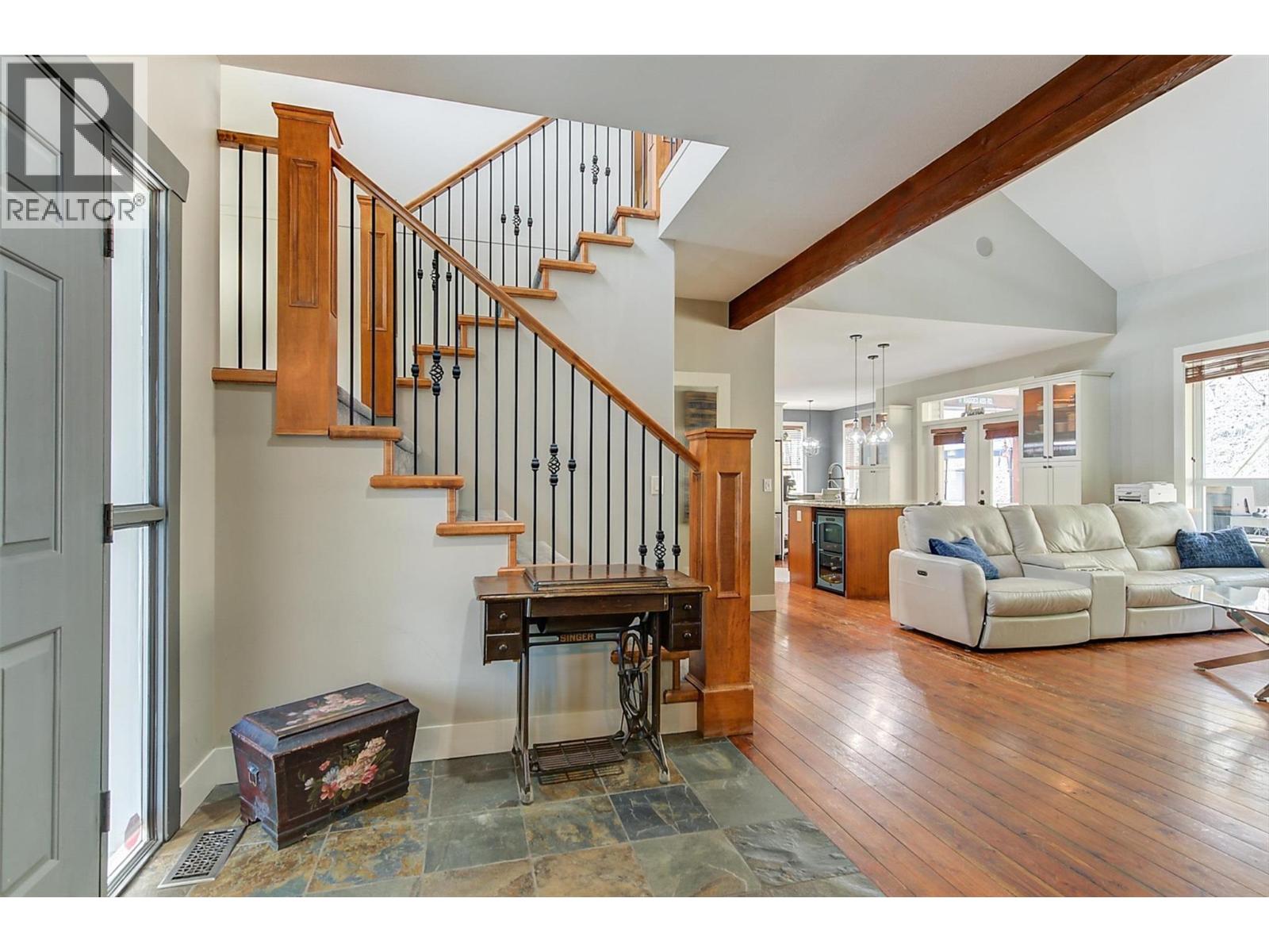 Property at 2091 Rose Anne Court image 3