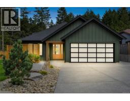 504 Juniper Dr Qualicum Beach