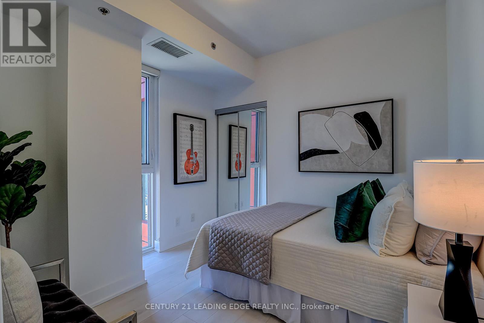 3904 - 318 Richmond Street, Toronto, Ontario  M5V 0B4 - Photo 25 - C12345475