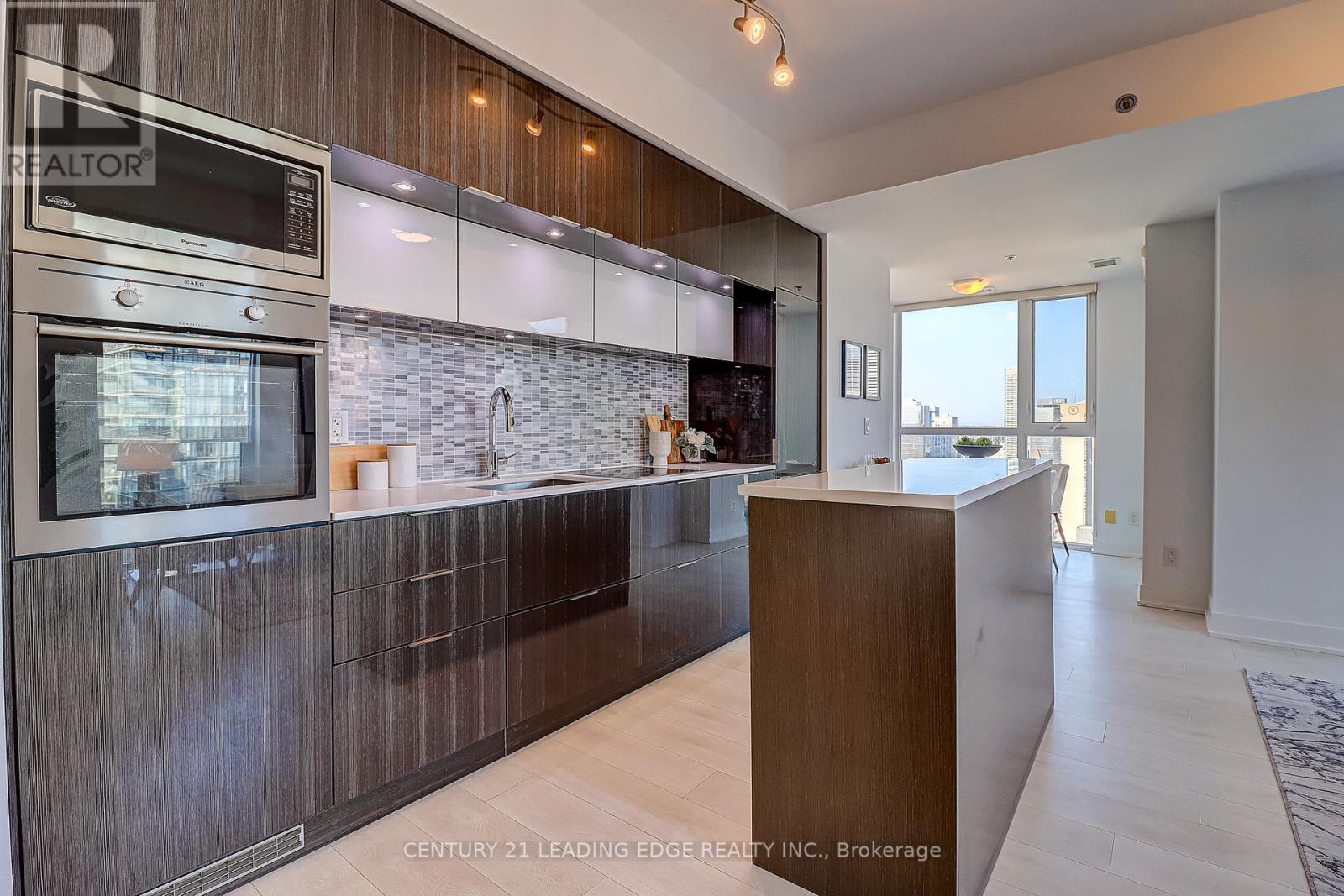 3904 - 318 Richmond Street, Toronto, Ontario  M5V 0B4 - Photo 4 - C12345475