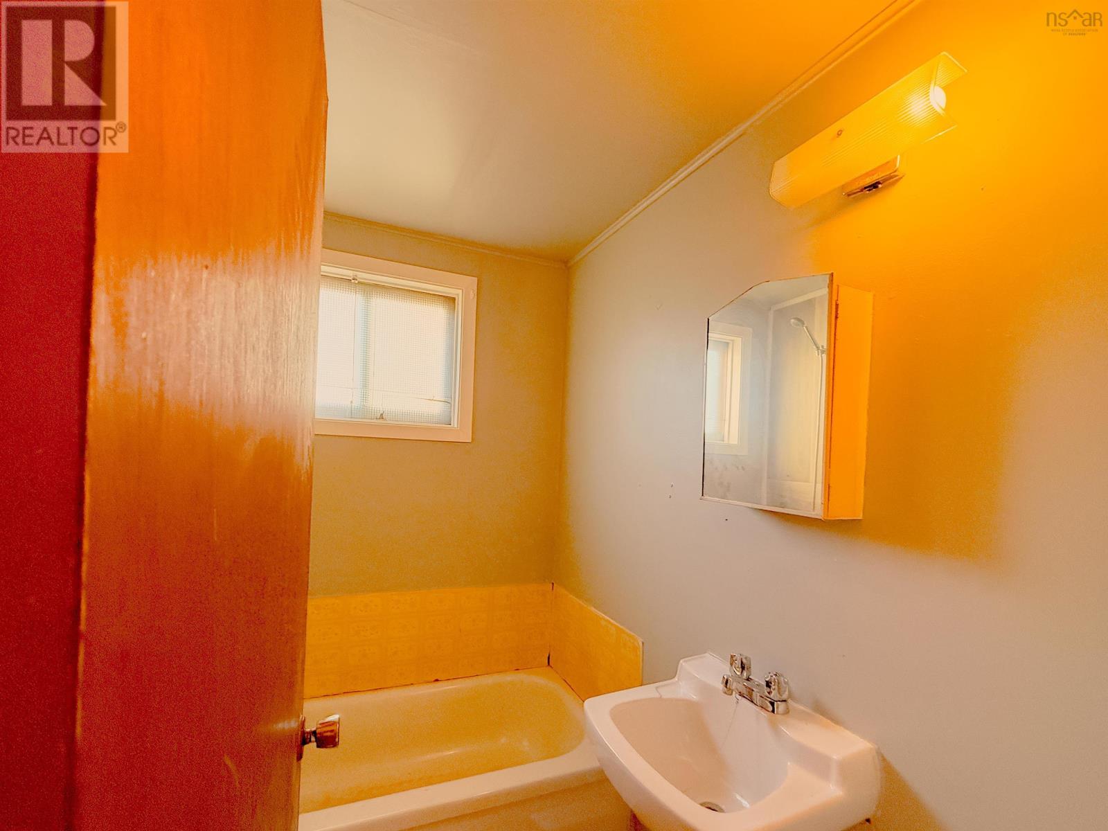 22 Logan Street, Truro, Nova Scotia  B2N 2B4 - Photo 13 - 202520596