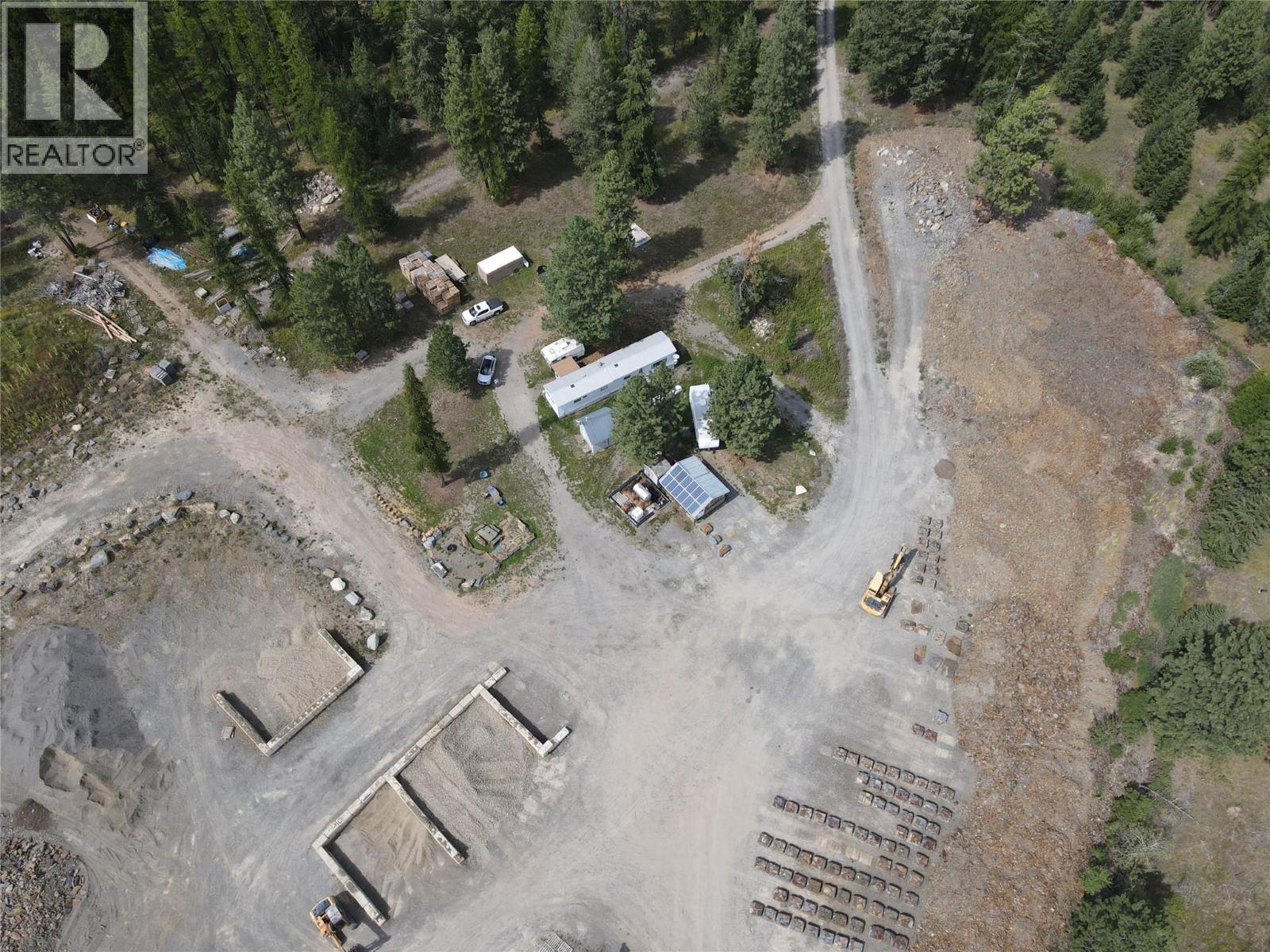 ML 1036752 8086 HWY 95 Highway, Kimberley, British Columbia