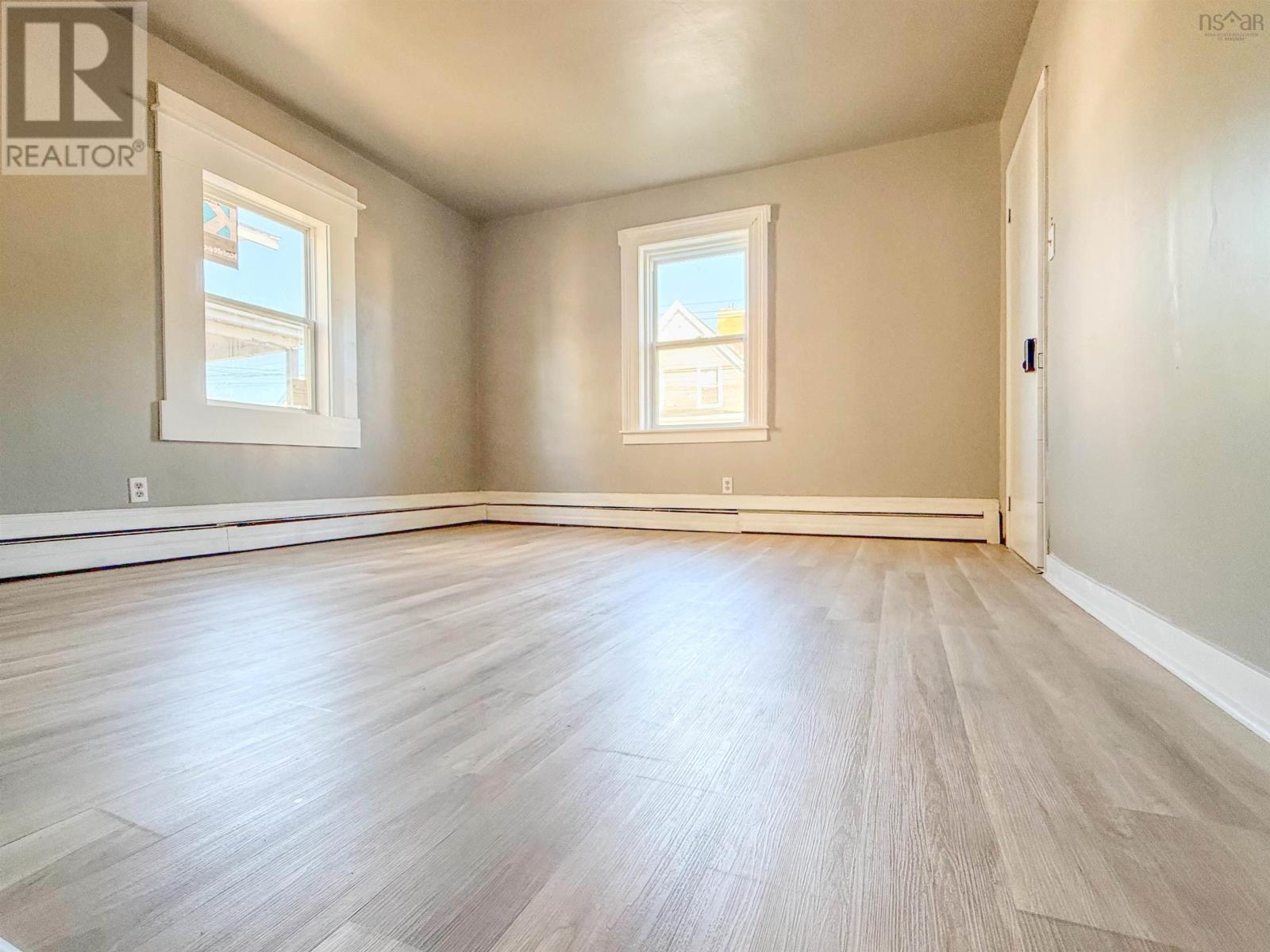 22 Logan Street, Truro, Nova Scotia  B2N 2B4 - Photo 8 - 202520596