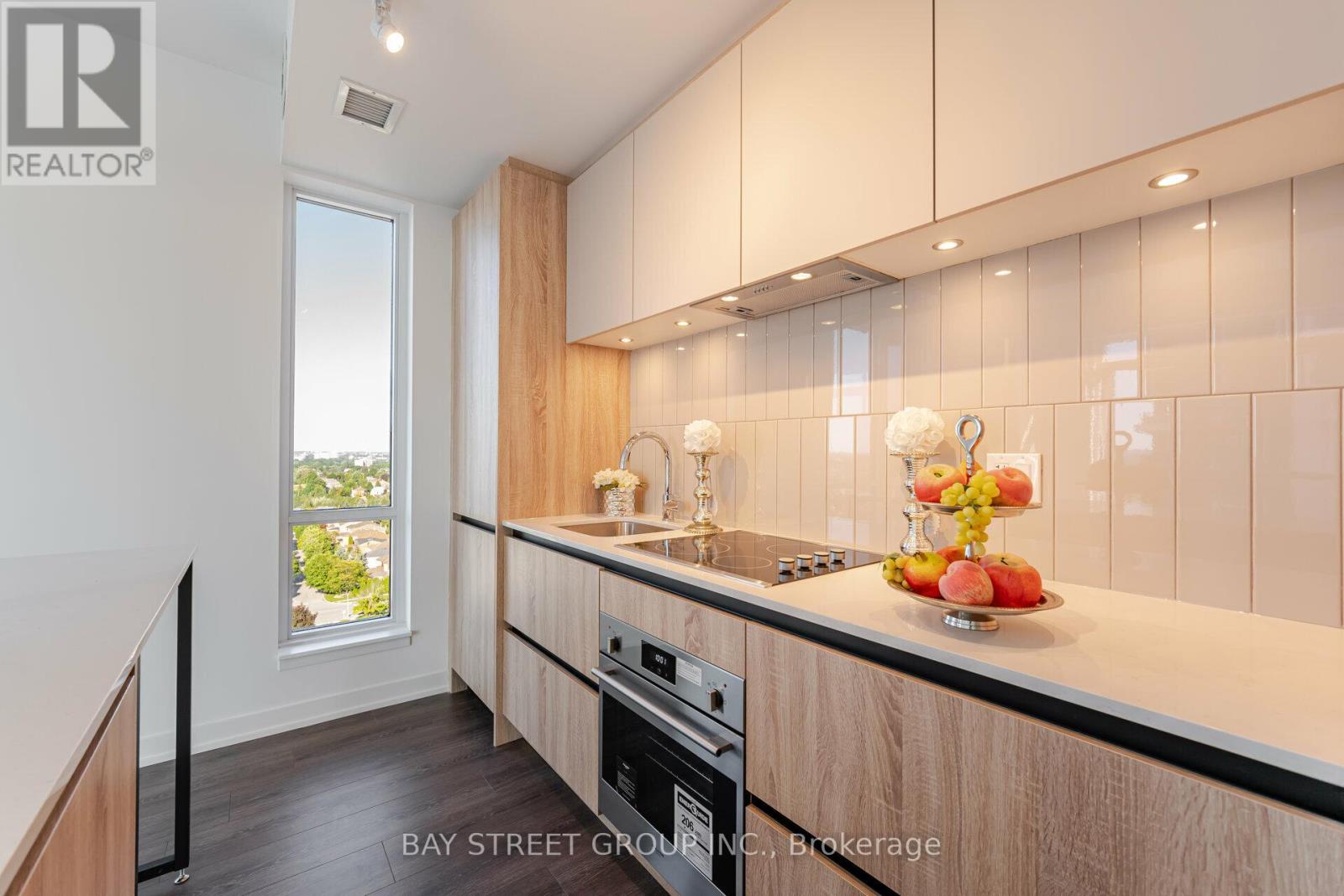 1515 - 7950 Bathurst Street, Vaughan (Beverley Glen), Ontario  L4J 0L4 - Photo 6 - N12345494
