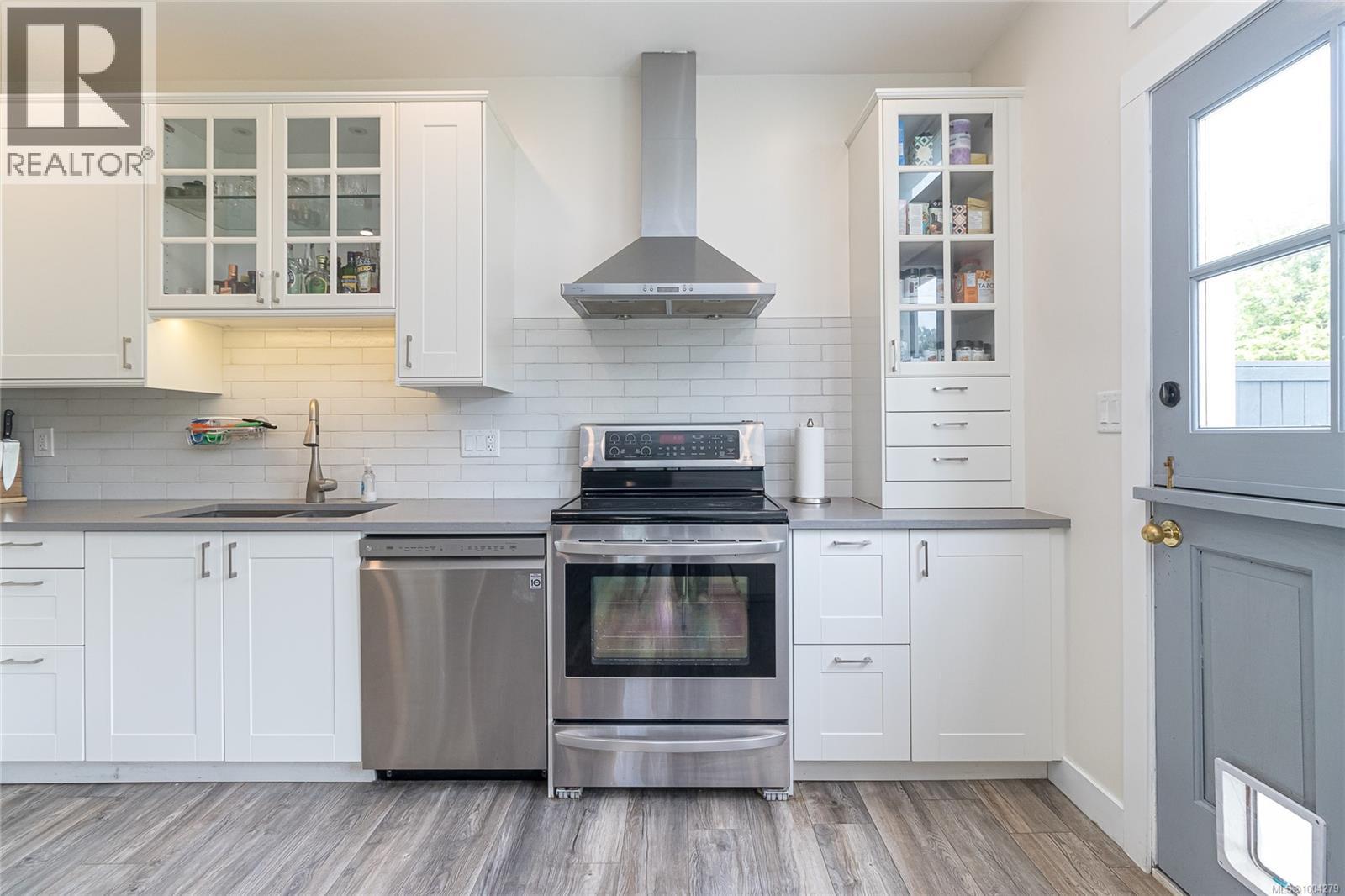 Property at 3184 Millgrove St image 2