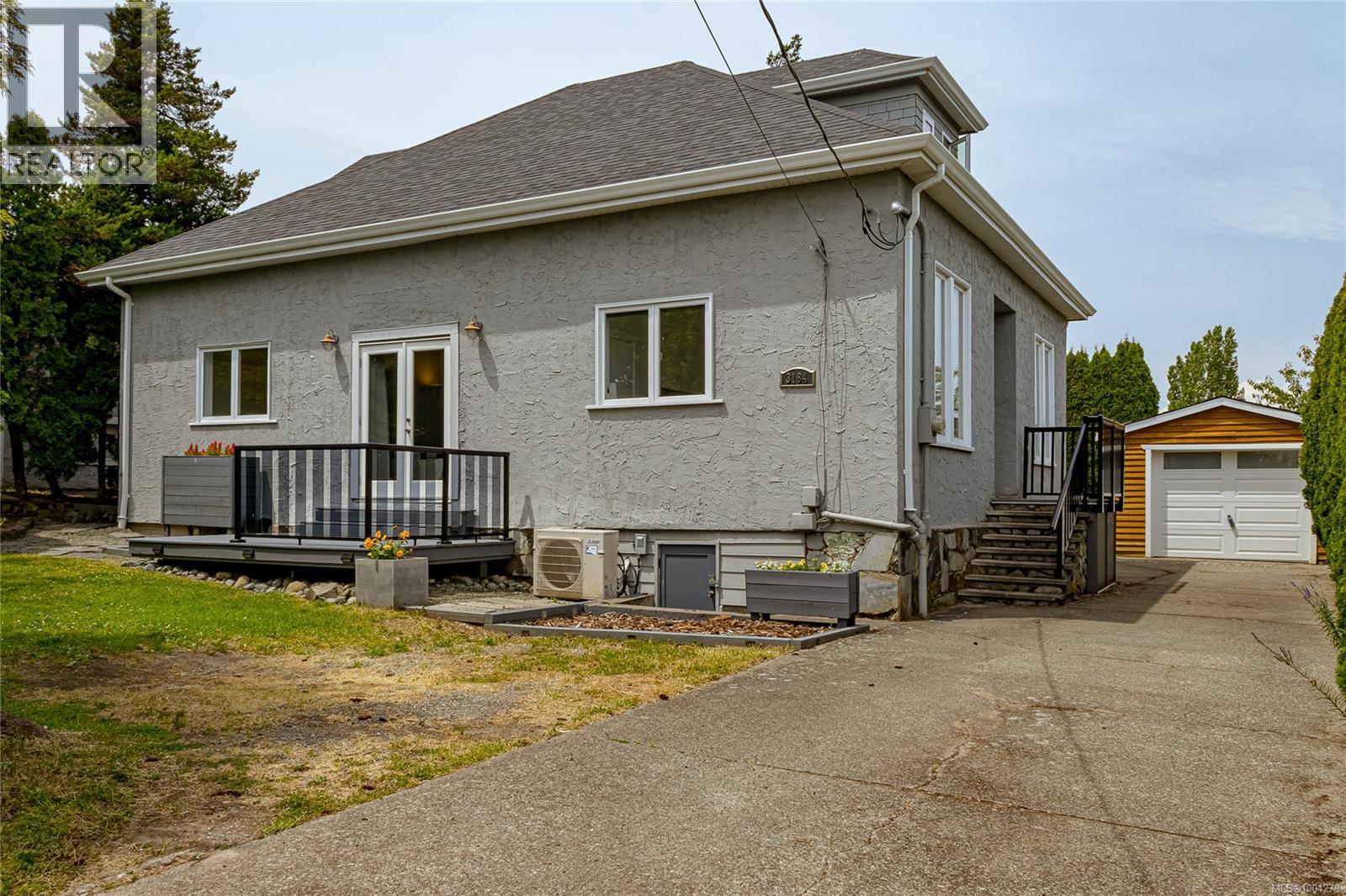 Property at 3184 Millgrove St image 4