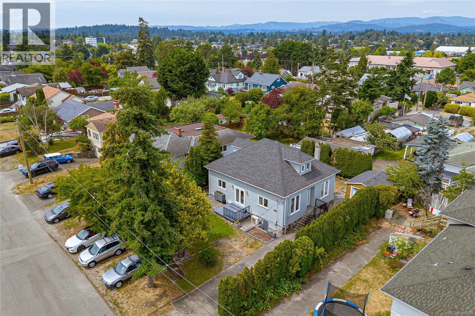 Property at 3184 Millgrove St image 3