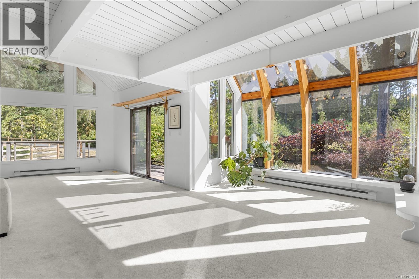 Property at 4786 Hillbank Rd image 4