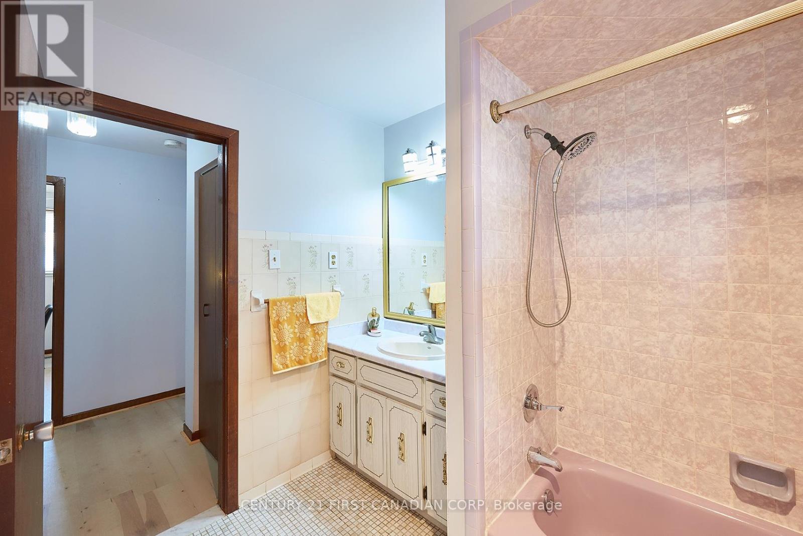 10776 Atwater Crescent, Windsor, Ontario  N8R 1N6 - Photo 29 - X12345512
