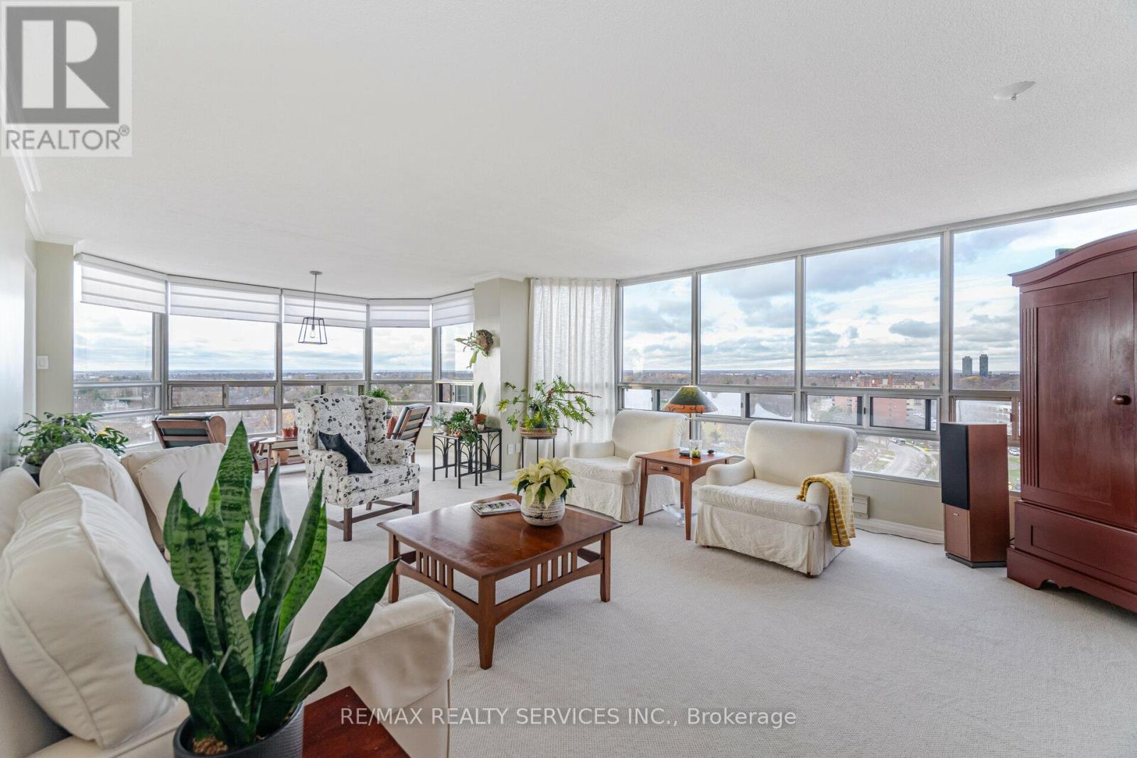 Property at 1109 - 310 MILL STREET S image 3