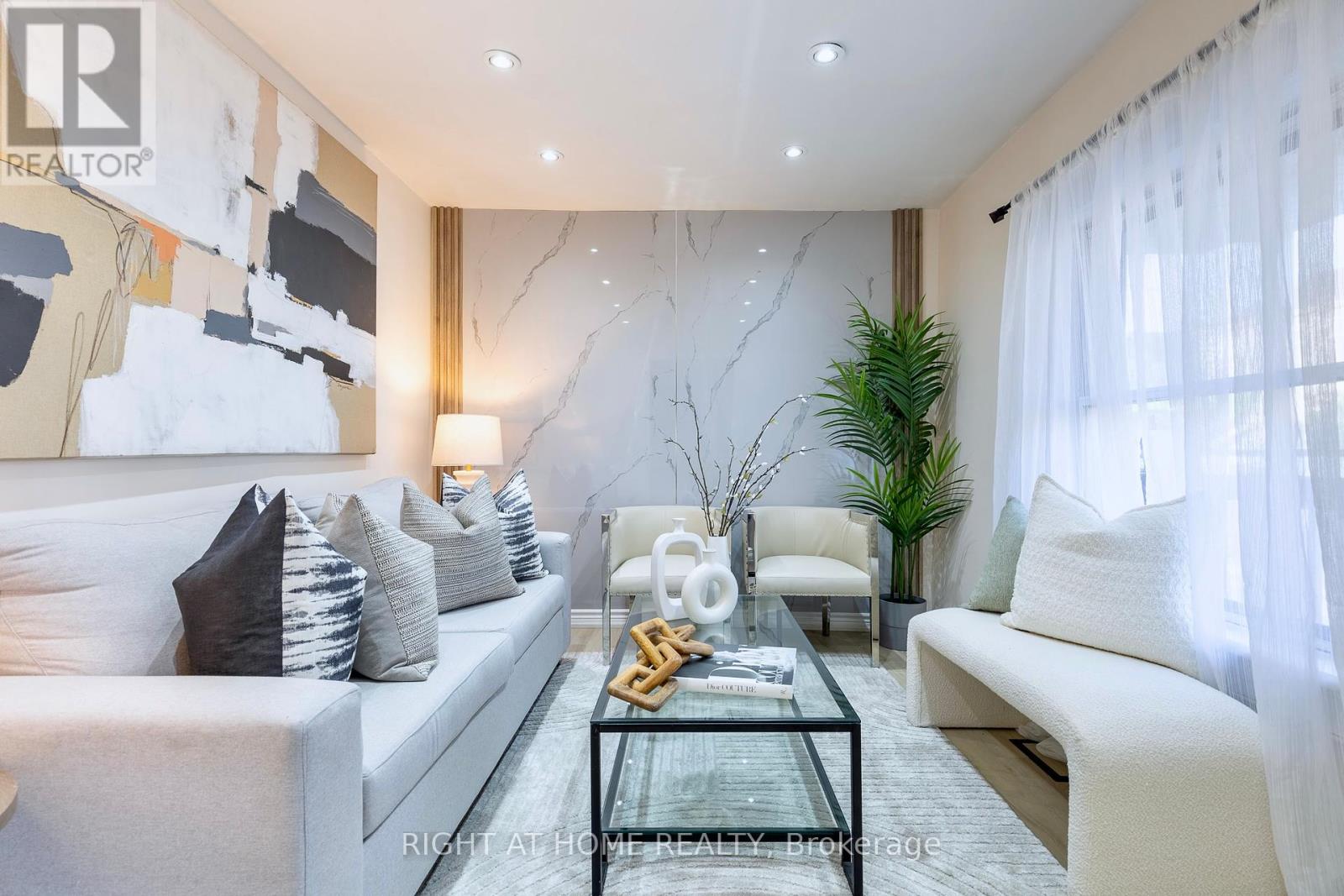 Property at 266 EARLSCOURT AVENUE image 4