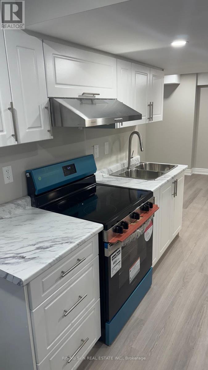 2 Pretty Place, Brampton, Ontario  L6S 5C6 - Photo 11 - W12345491