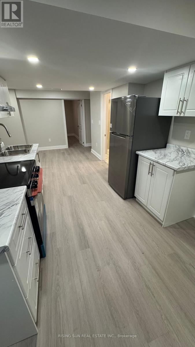 2 Pretty Place, Brampton, Ontario  L6S 5C6 - Photo 6 - W12345491