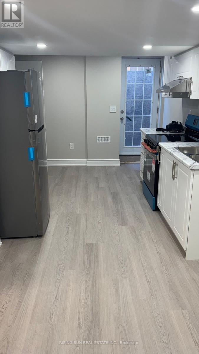 2 Pretty Place, Brampton, Ontario  L6S 5C6 - Photo 9 - W12345491