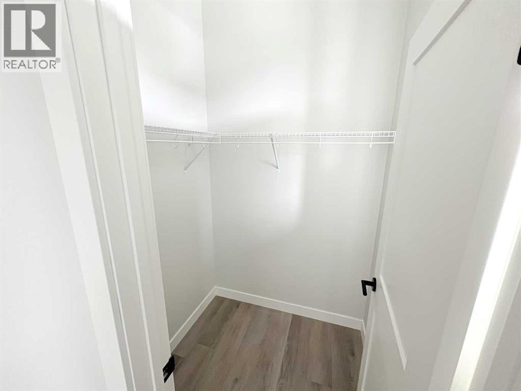 Property at 16 Eaton Crescent image 2