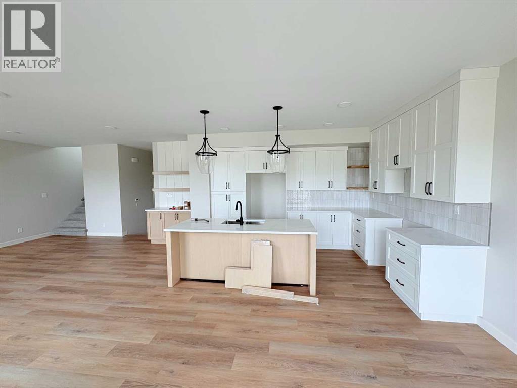 Property at 16 Eaton Crescent image 3