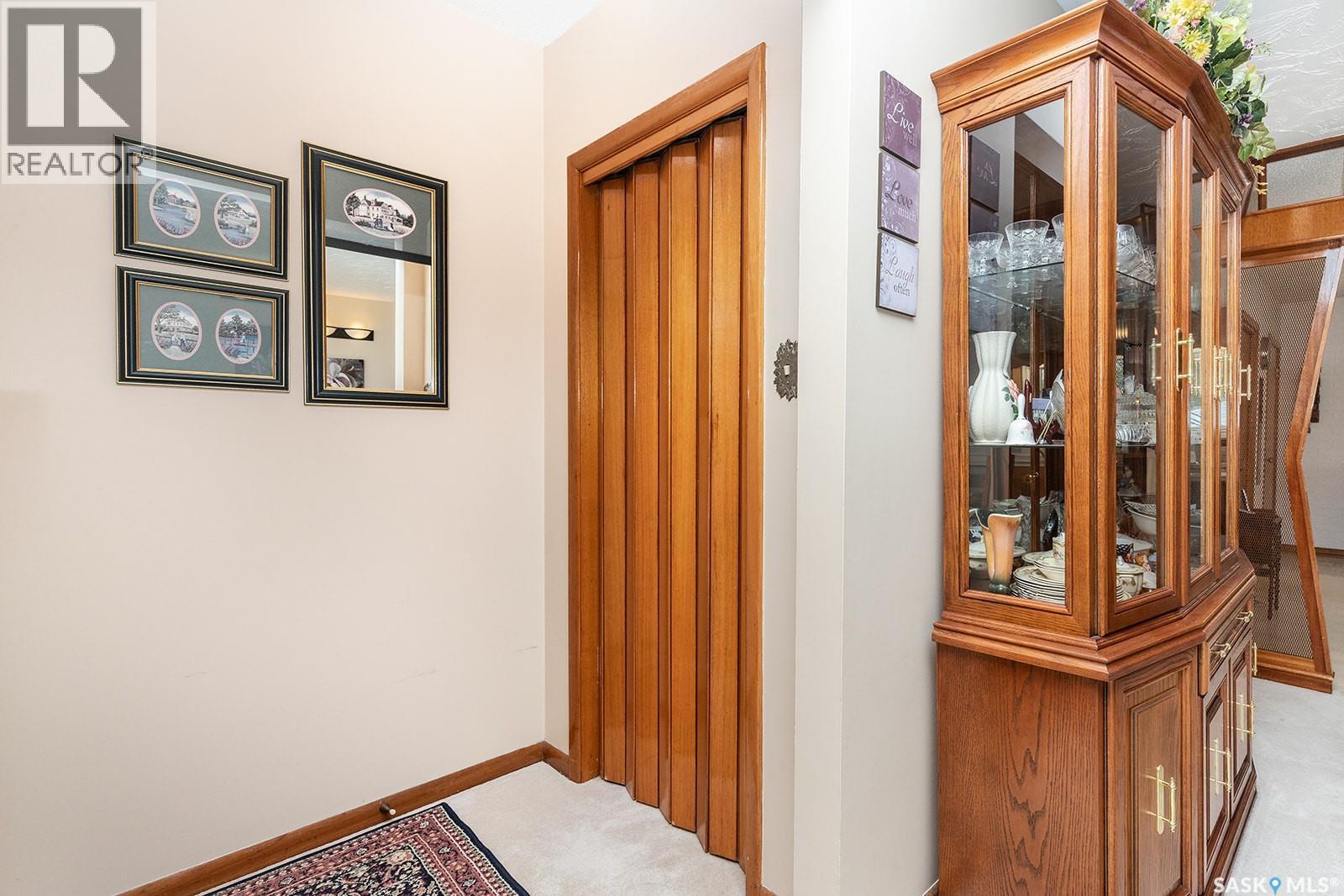 Property at 201 Montreal AVENUE S image 4