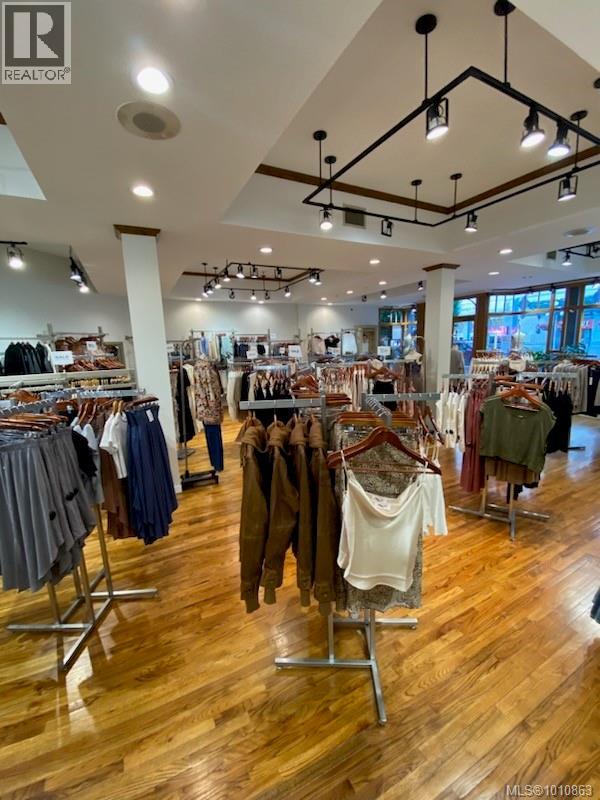 1221 Government St, Victoria, British Columbia  V8W 1Y6 - Photo 4 - 1010863