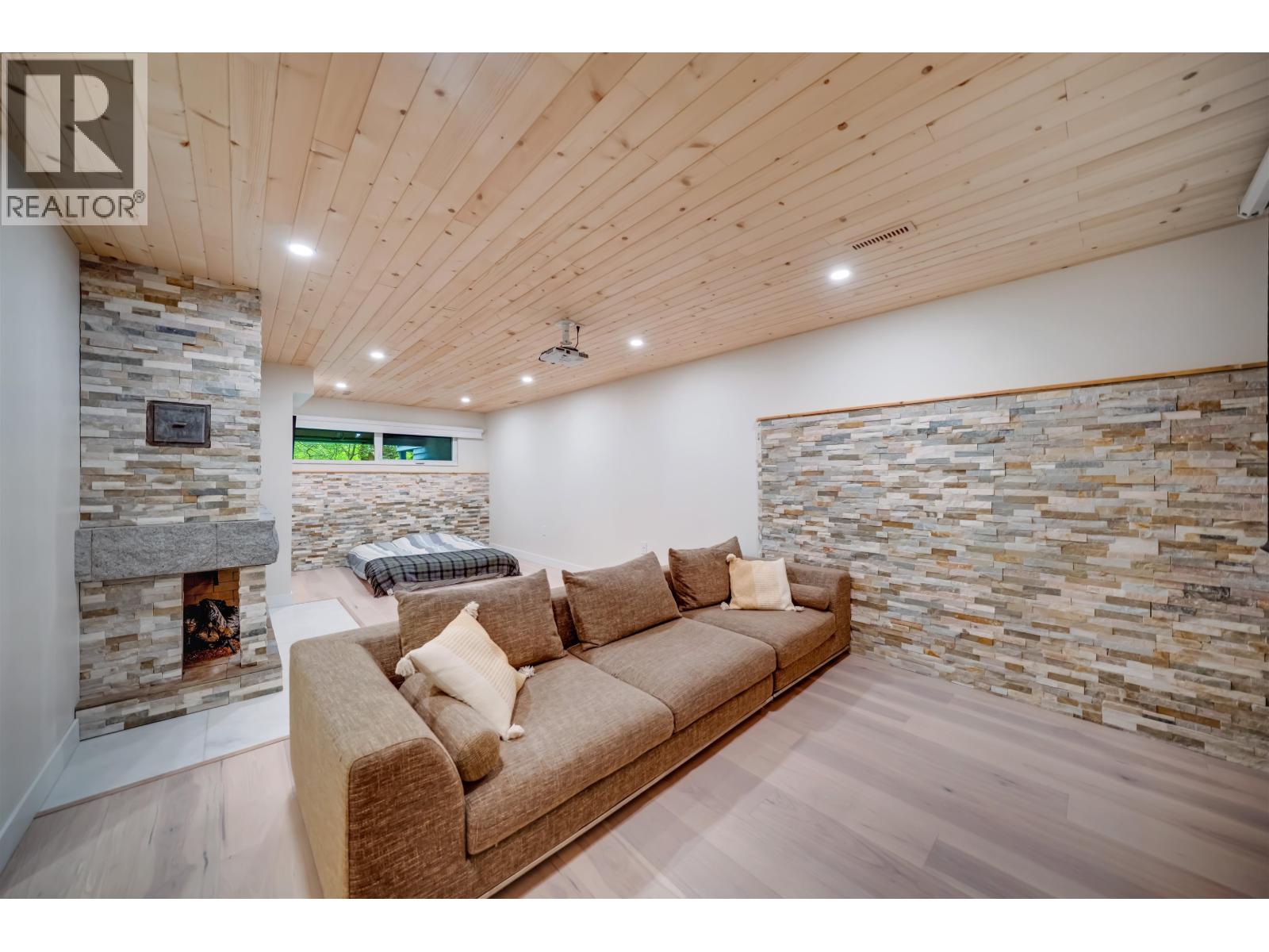 867 Frederick Road, North Vancouver, British Columbia  V7K 2Y5 - Photo 21 - R3030267