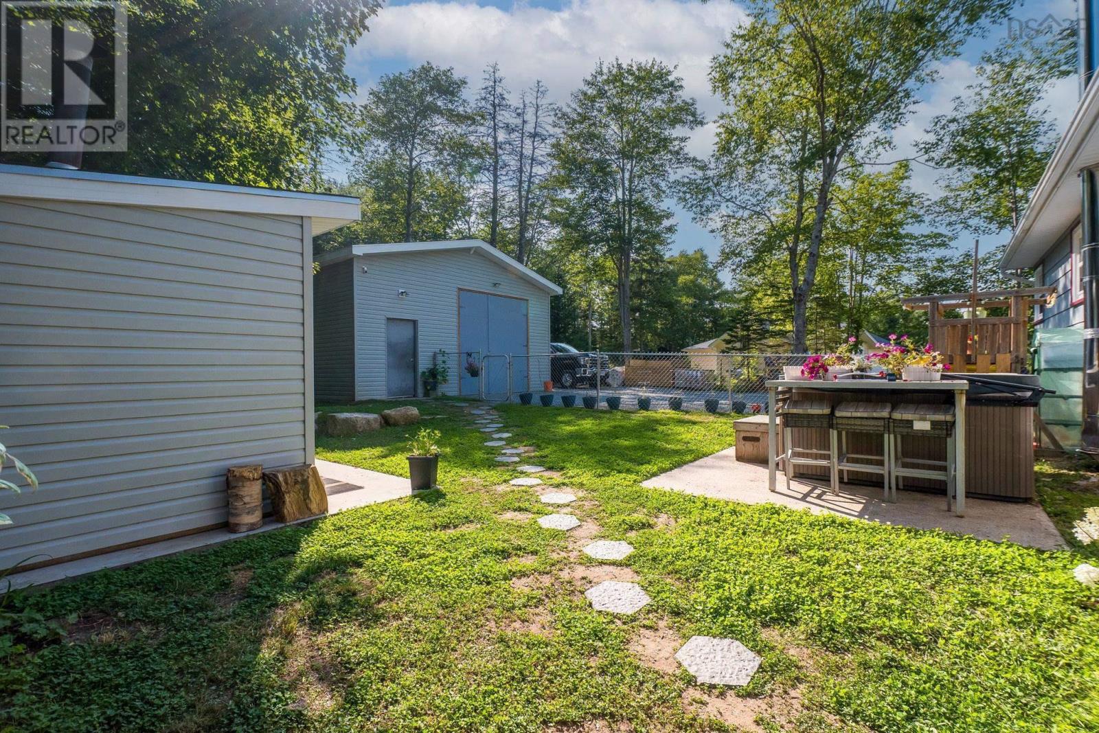 2152 St. Margarets Bay Road, Timberlea, Nova Scotia  B3T 1C9 - Photo 6 - 202520550