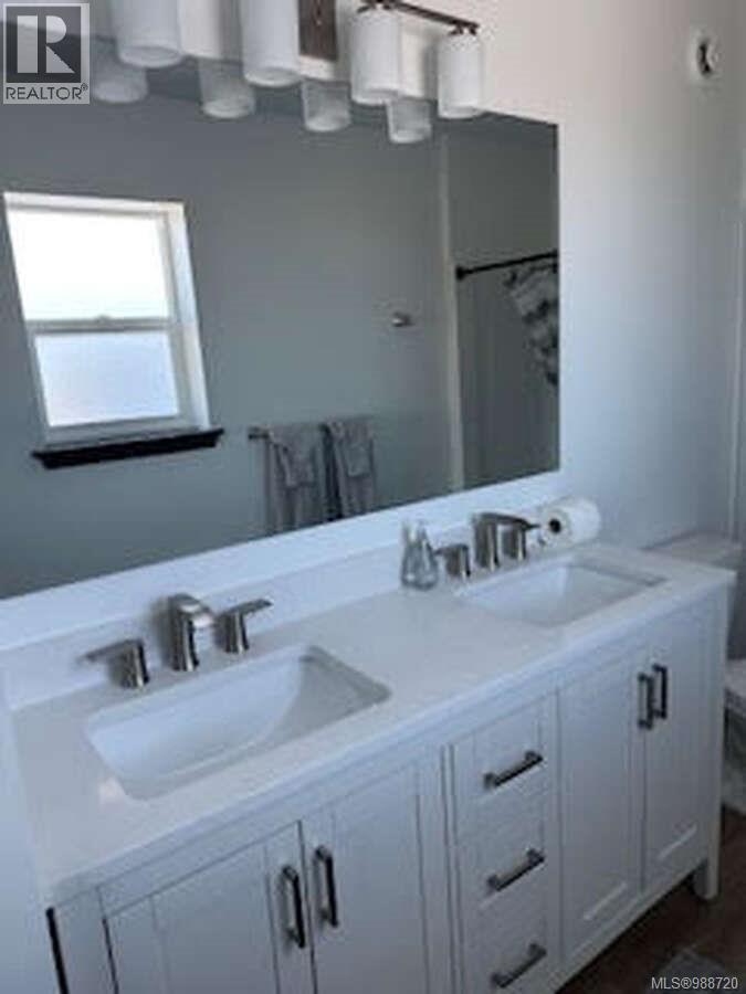 2087 Pioneer Hill Dr, Port Mcneill, British Columbia  V0N 2R0 - Photo 13 - 988720