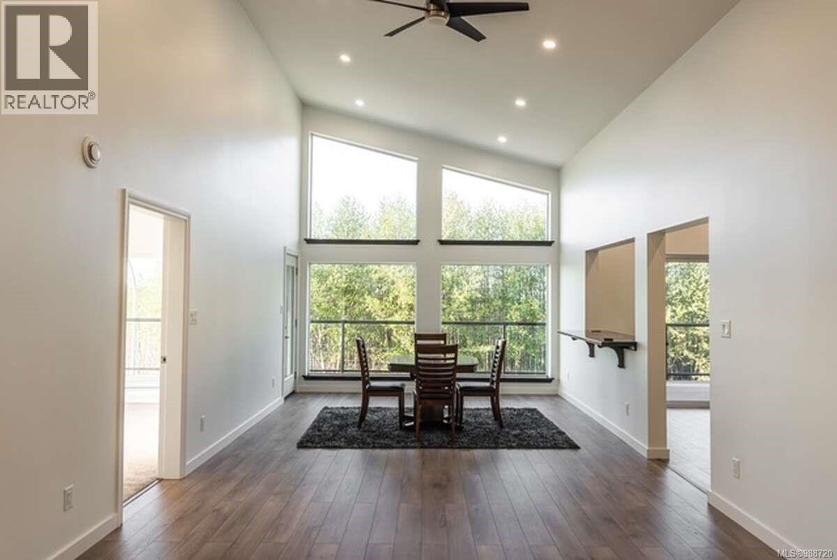 2087 Pioneer Hill Dr, Port McNeill, British Columbia