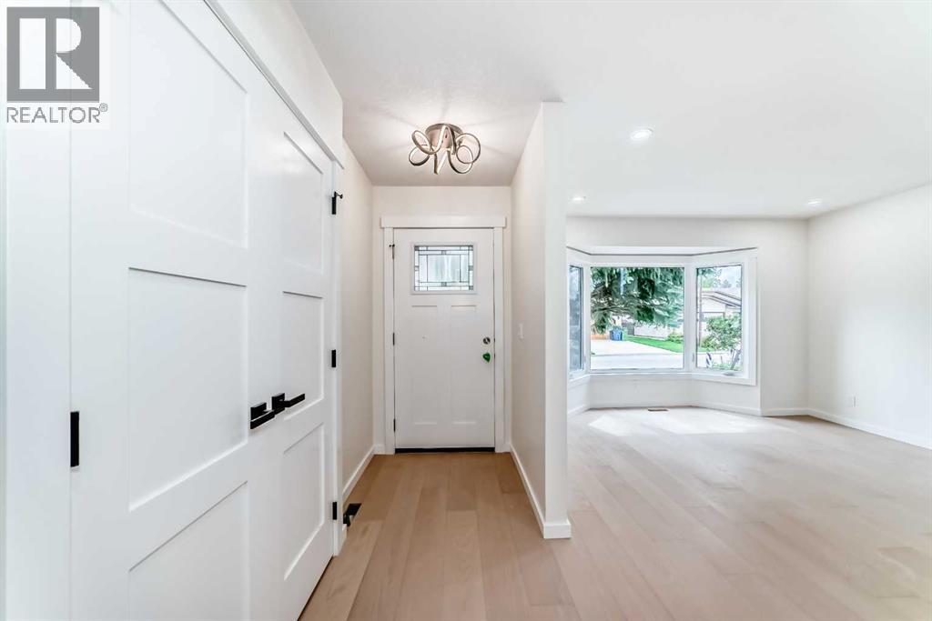 Property at 64 Woodstock Road SW image 4