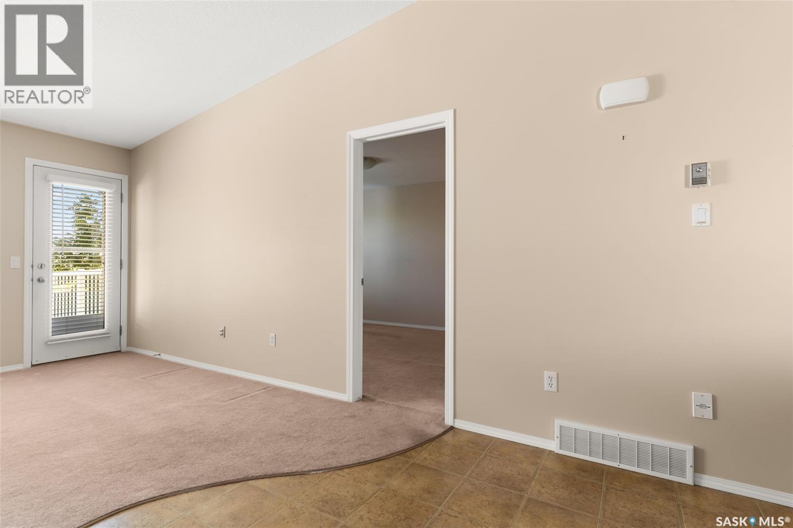 23 2751 Windsor Park Road, Regina, Saskatchewan  S4V 1H1 - Photo 13 - SK015682