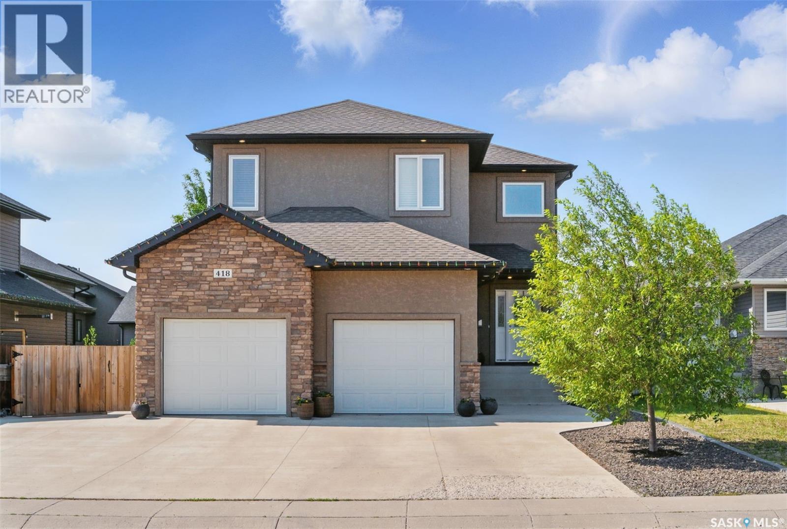 Property at 418 Hastings CRESCENT image 1