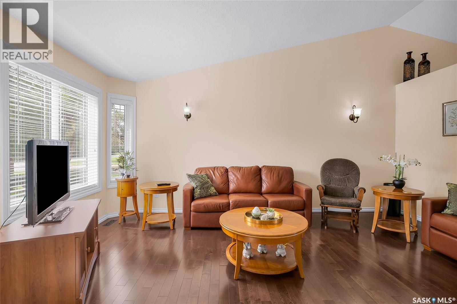 312 2nd Avenue S, Hepburn, Saskatchewan  S0K 1Z0 - Photo 4 - SK015634