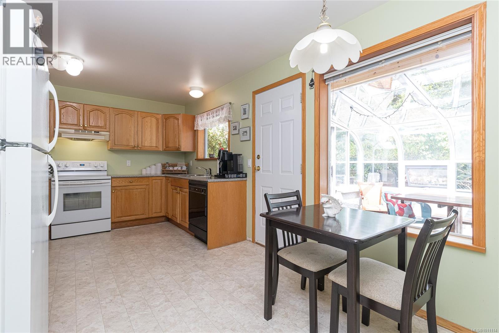 667 Goldie Ave, Langford, British Columbia  V9B 6H3 - Photo 13 - 1011114