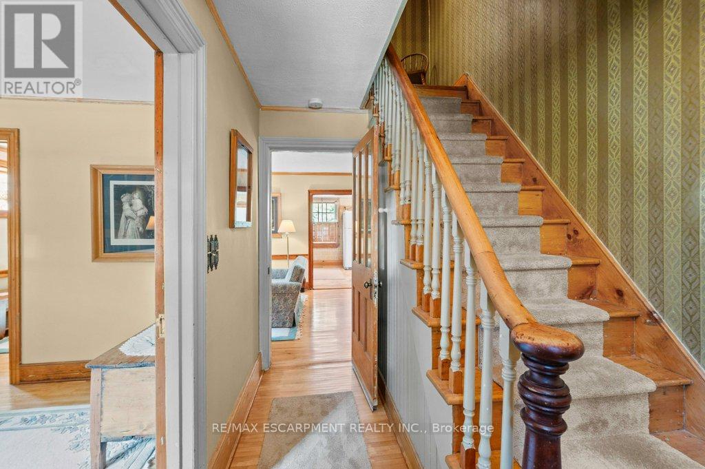 314 Delaware Avenue, Burlington, Ontario  L7R 3B2 - Photo 23 - W12345528