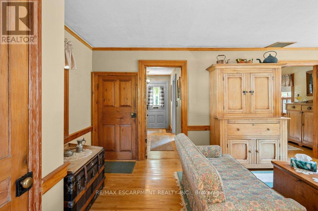 314 Delaware Avenue, Burlington, Ontario  L7R 3B2 - Photo 26 - W12345528