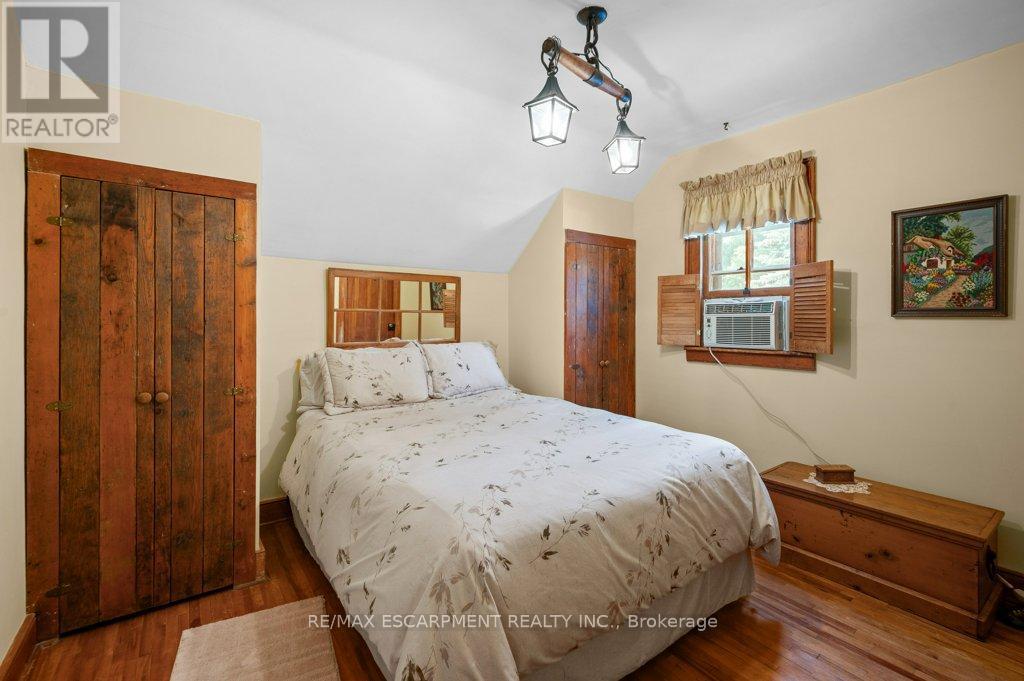 314 Delaware Avenue, Burlington, Ontario  L7R 3B2 - Photo 43 - W12345528