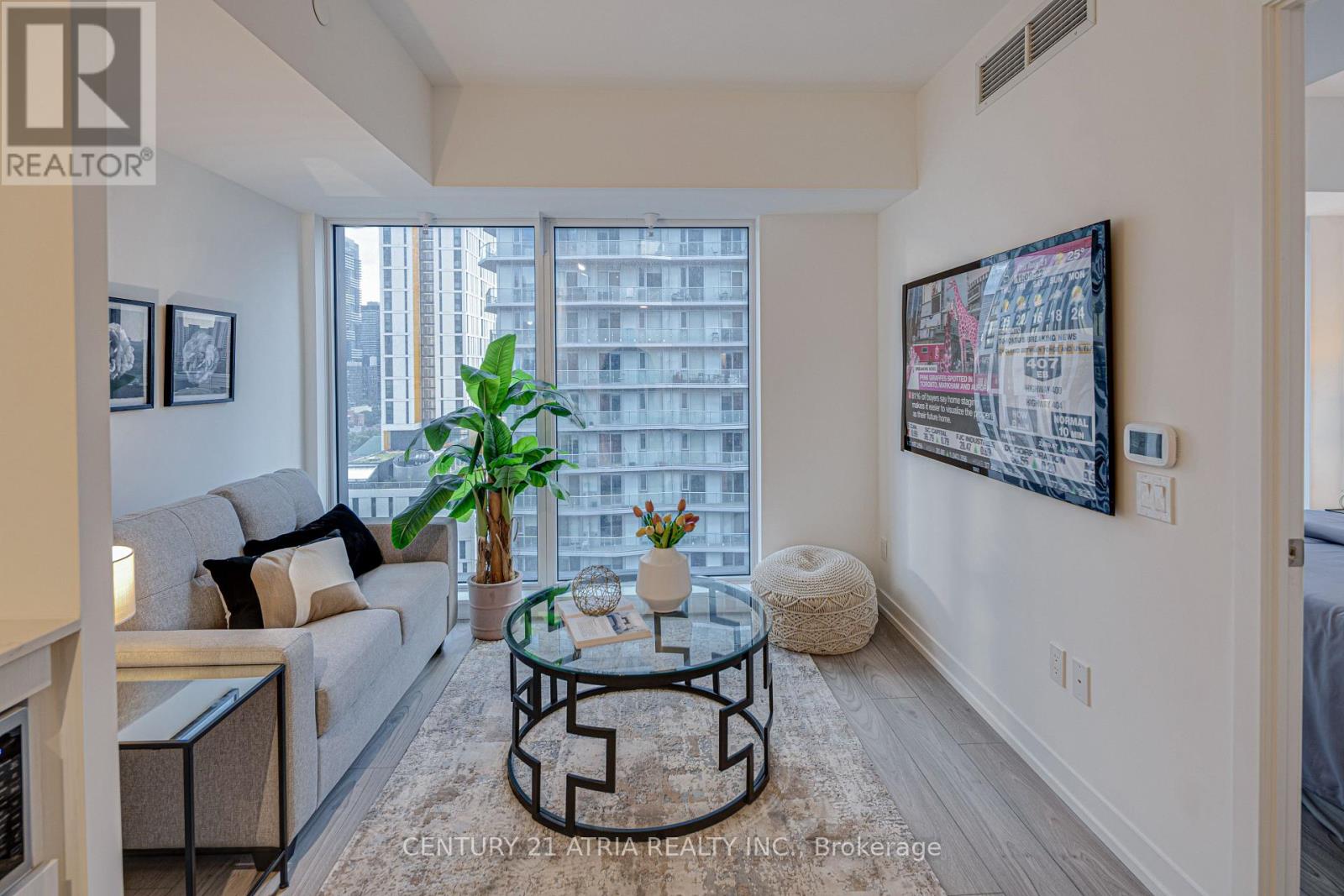 2215 - 82 Dalhousie Street, Toronto, Ontario  M5B 0C5 - Photo 2 - C12334995
