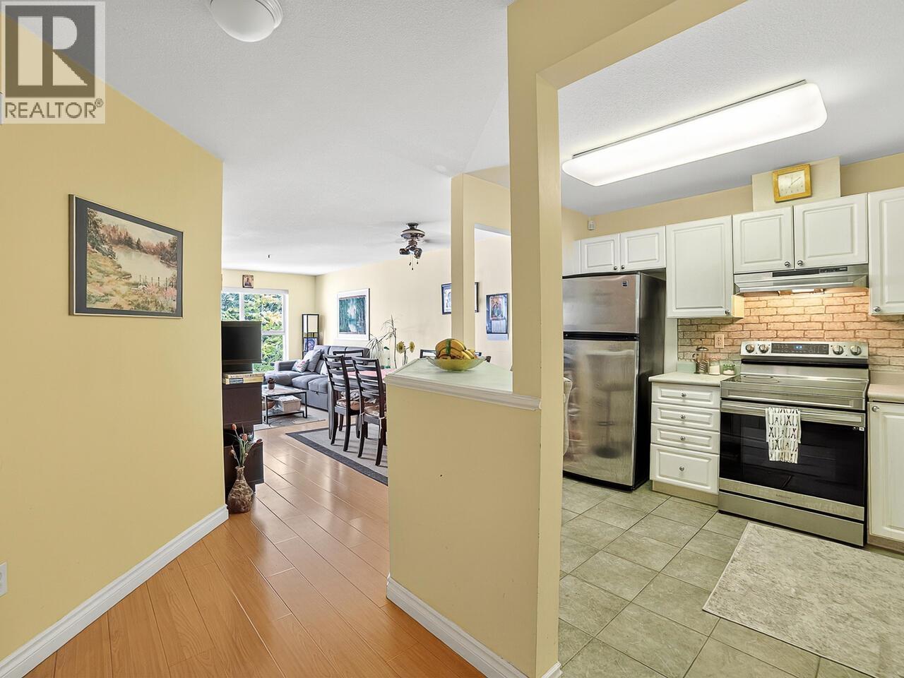 401 1128 Sixth Avenue, New Westminster, British Columbia  V3M 6V8 - Photo 3 - R3037348
