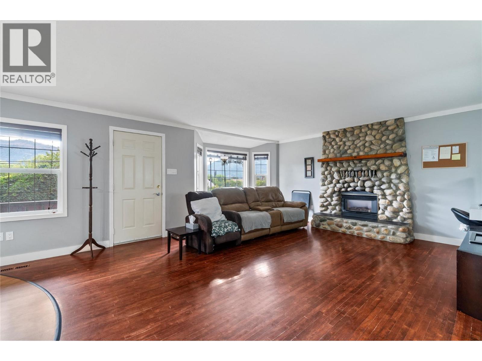 124 Salmon Arm Drive, Enderby, British Columbia  V0E 1V1 - Photo 18 - 10359498